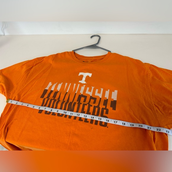 Russell T-shirt- Size XL - Picture 14 of 15